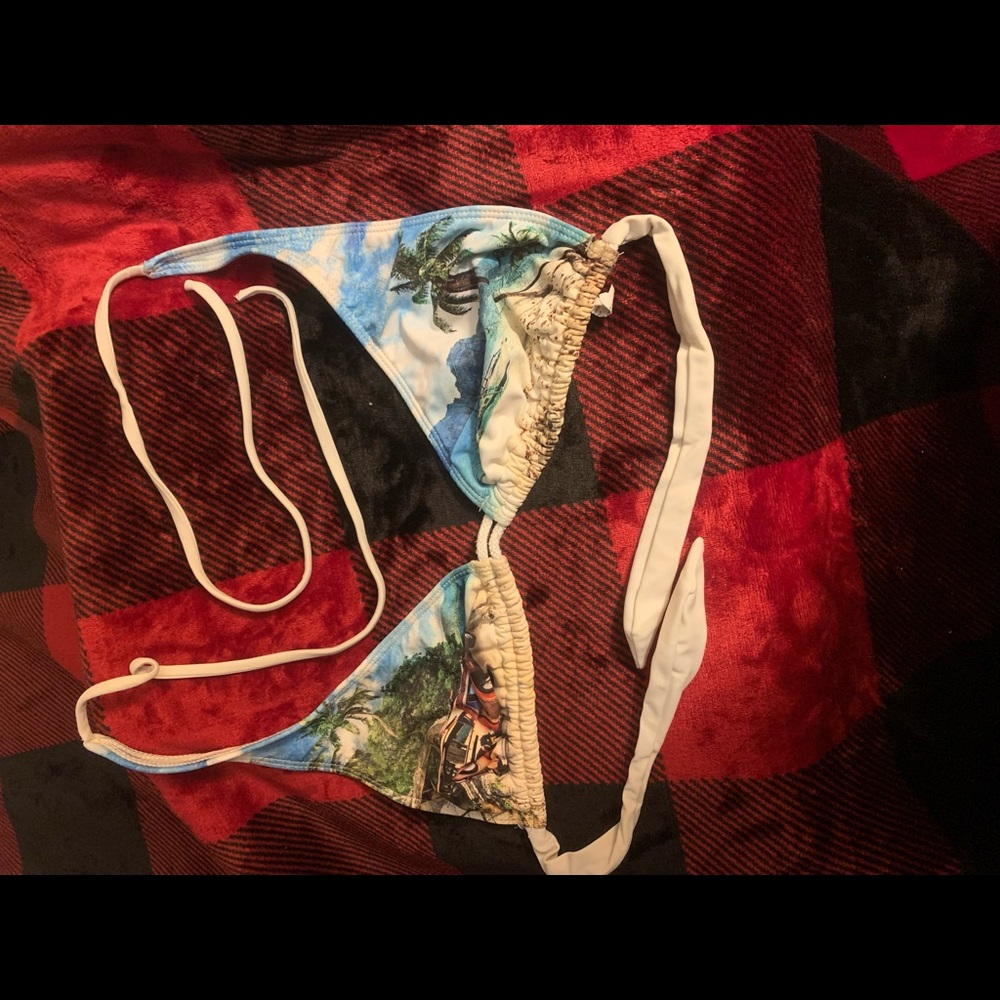 Graphic bikini top